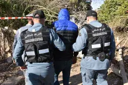 مواطنون بطنجة يحاصرون مشتبها في استدراج طفل لفائدة "بيدوفيل" إسباني والدرك الملكي يتدخل